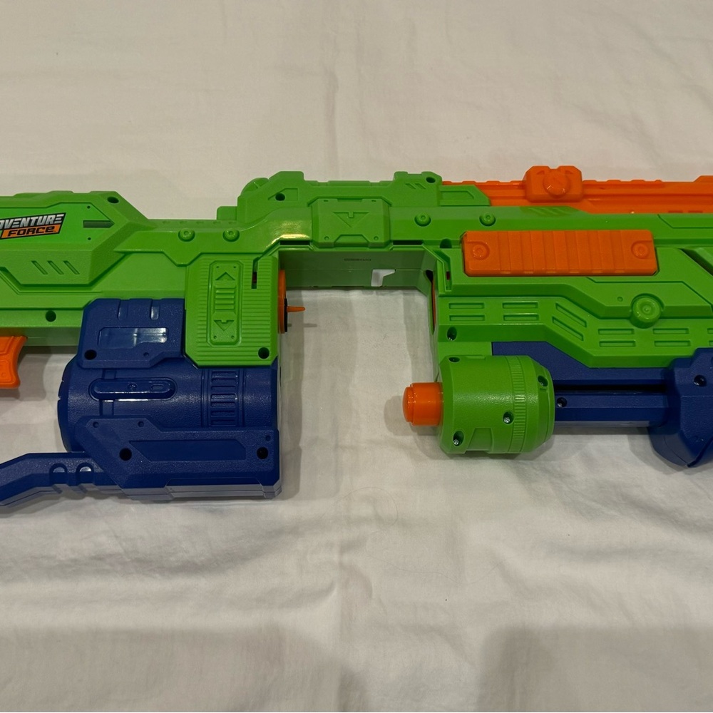 Sci-Fi Action Figure Blaster in Green and Blue